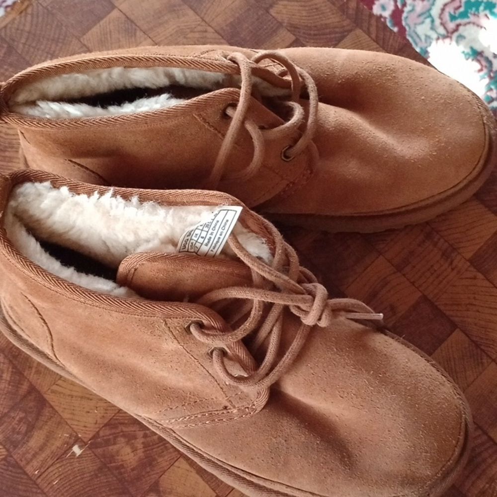 Ugg 7 winter slippers, like new